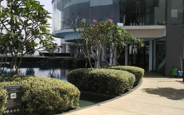 Woodsbury by Micheal Butterworth Penang 7722