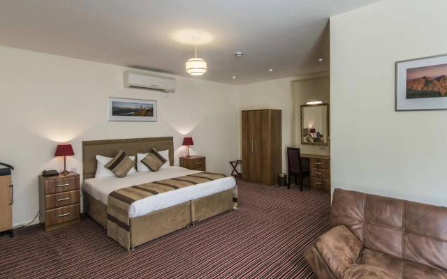 Pinehurst Lodge Hotel