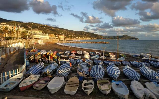 039 - Casa Residenziale a Lavagna a 5 minuti dal mare