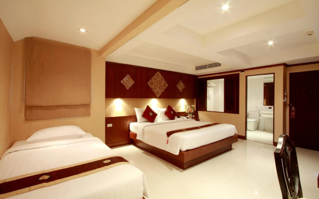 Отель Rayaburi Hotel Patong