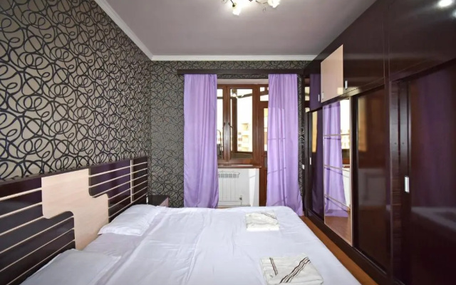 Argishti street 1 bedroom Newly Renovated apartment in Downtown GL131