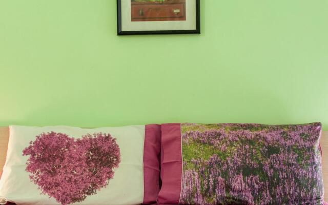 Beachside Getaway w/ Garden