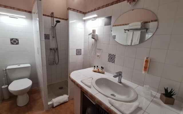 Hotel La Bastide St Bach