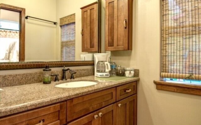 Volcano Dancing Ferns 4 Bedroom Home