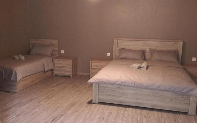 Guest House Nikoloz