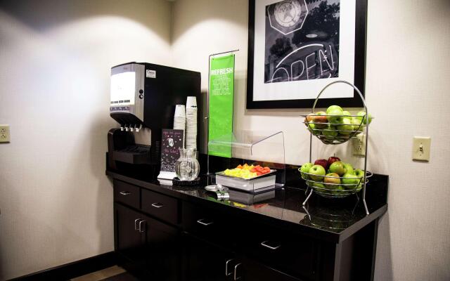 Hampton Inn & Suites Sharon, PA
