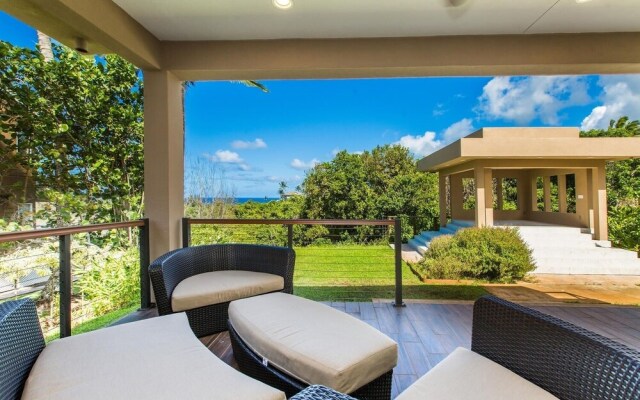 Punahele Point 3 Bedroom Home by Redawning