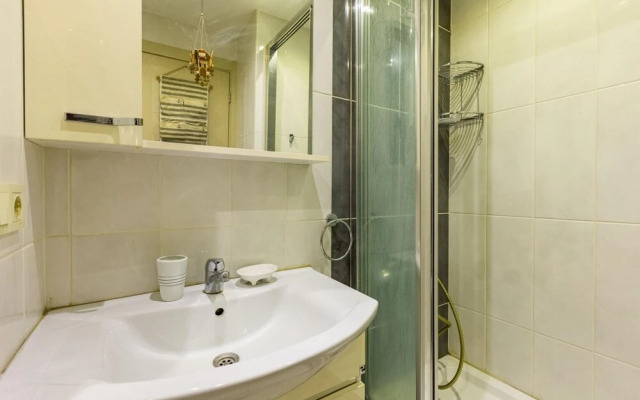 Lovely Flat Near Caddebostan Coast in Kadikoy