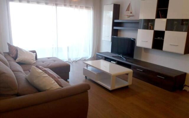 Apartment with 2 bedrooms in Portimao with shared pool terrace and WiFi 5 km from the beach