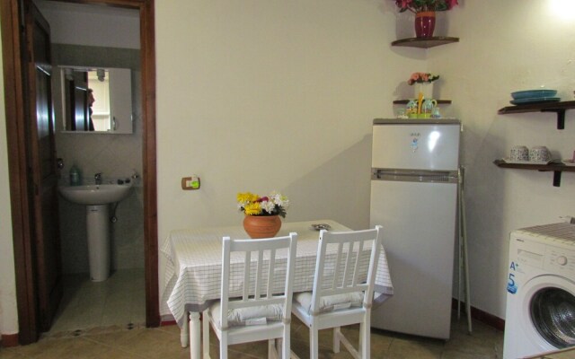 Casa corte degli Avolio