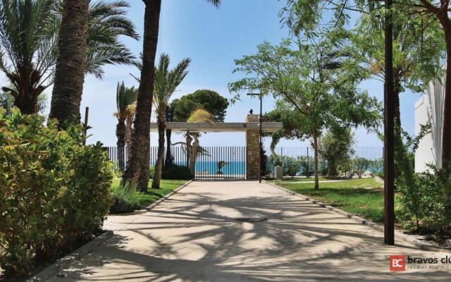 Vila Paradis 17 by Bravos Club