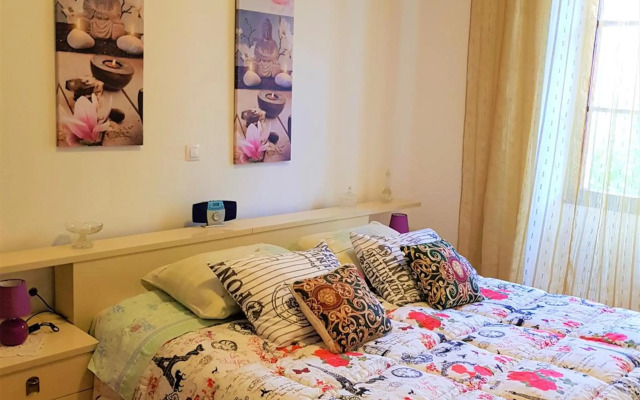 Noemi City Apartments