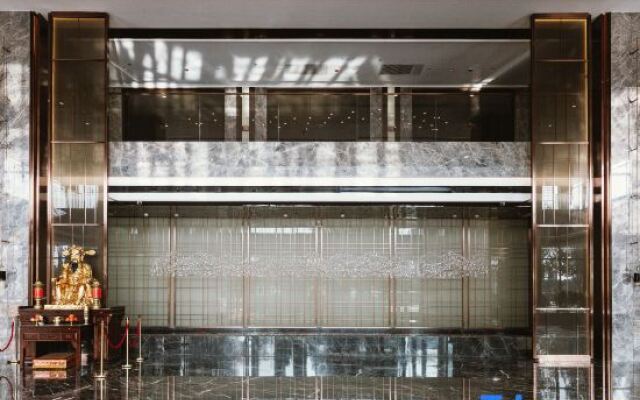Wuchang Golden Tower International Hotel