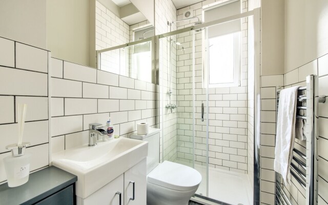 Stylish Modern Apartment Parking