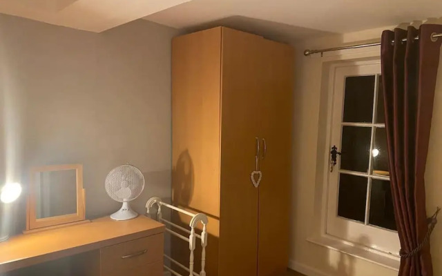 Beautiful 1 Bed Apartment in the Heart of Ludlow