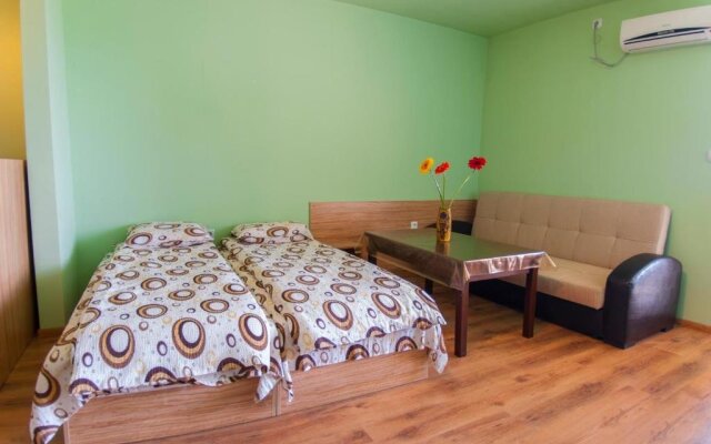 TEIS Apartments