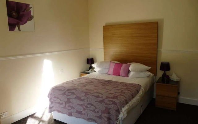 Birnam Guest House