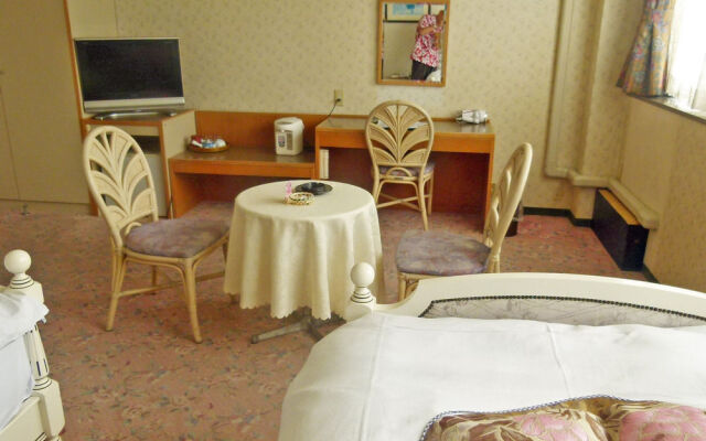 Shirahama Seaside Hotel
