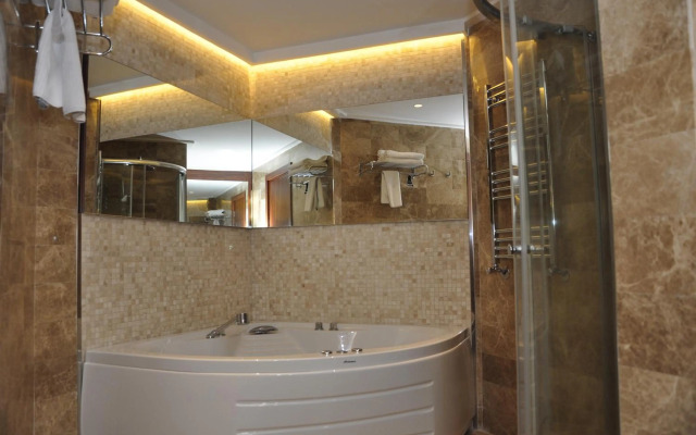 Ikbal Thermal Hotel & Spa