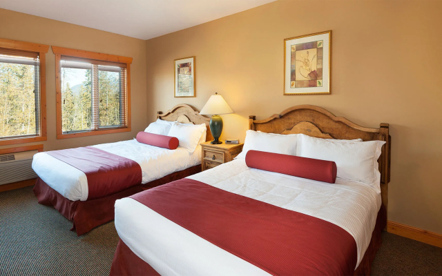 Lizard Creek Lodge