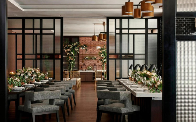 Hotel Stripes Kuala Lumpur, Autograph Collection