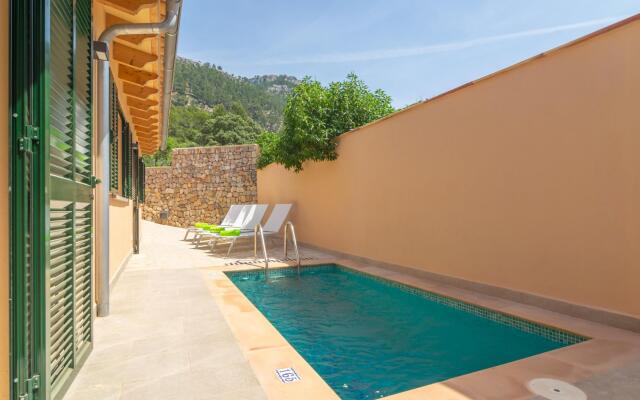 CAN MOREU - Townhouse with private pool and free WiFi