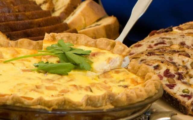 Dockside Guest Quarters & Restaurant