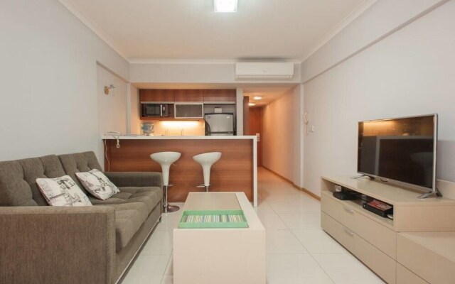 Beautiful and sunny studio by Sofacama