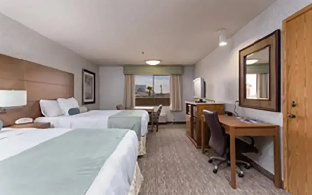 Yuma Inn & Suites