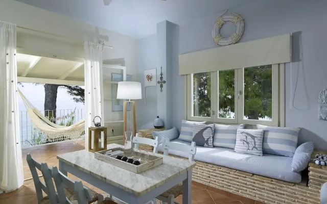 Paradisso Luxury Beach Villas
