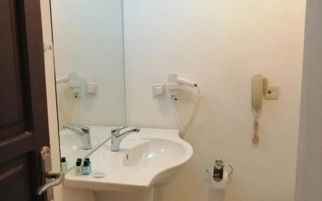Serhan Hotel