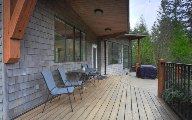 The Perch at Moon Dance