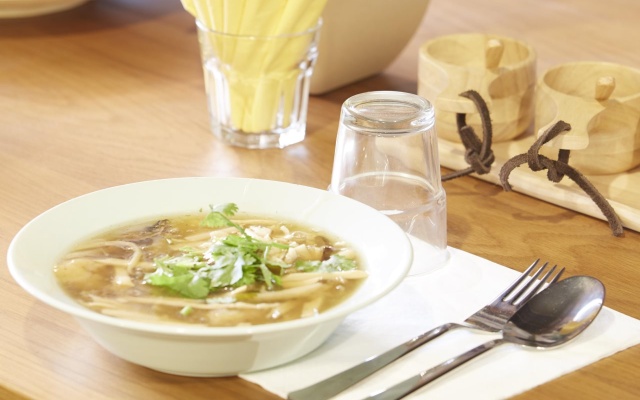 The Local Surasak Hostel – Meal – Bangkok