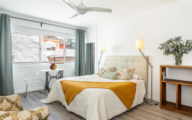 BNBHolder Cosy I SEVILLA CATHEDRAL