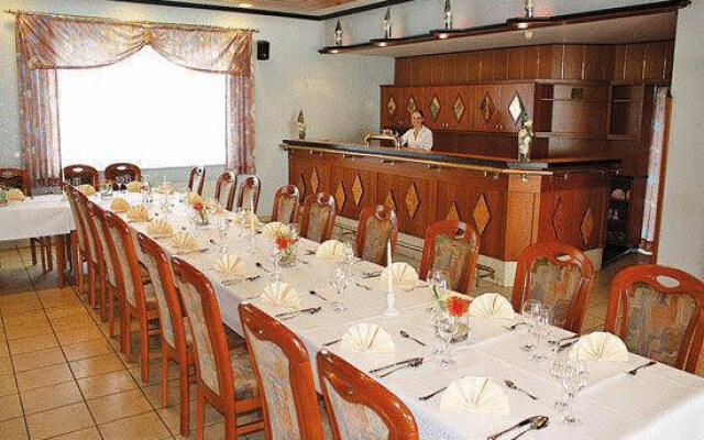 Hotel am Feldmarksee