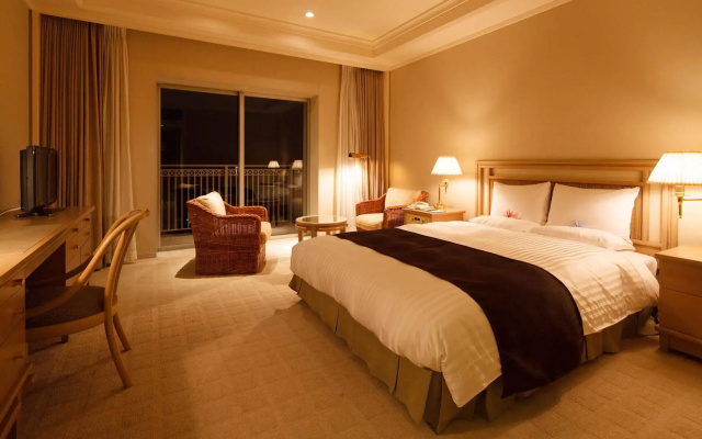 Okura Akademia Park Hotel