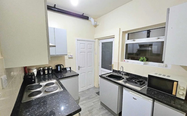 Spacious,luxury, Near City Center, Free Parking