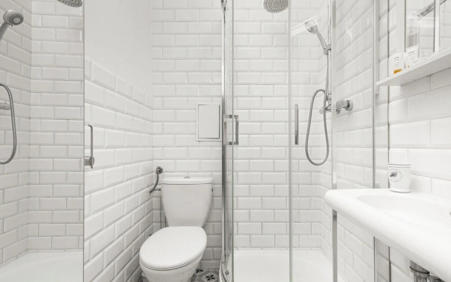 Mariensztat Warsaw by Renters