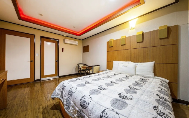 Pearl Hotel