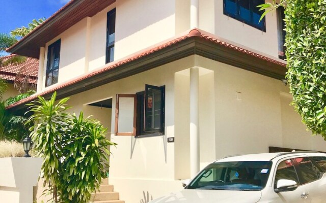 4 Bedroom Villa on Beachfront Resort TG39