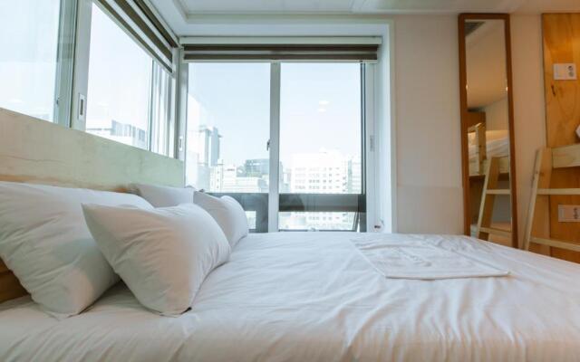 Step Inn Myeongdong 2 - Hostel