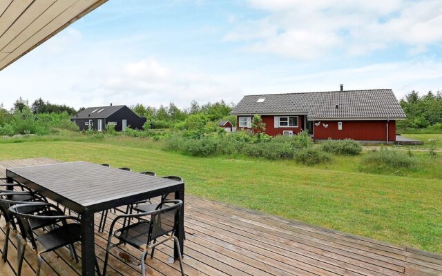 10 Person Holiday Home in Brovst