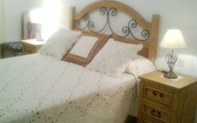 Apartment With In Estepona With Pool Access And Furnished