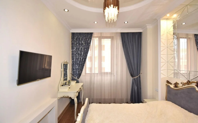 Apartments by Luxe Group AM422