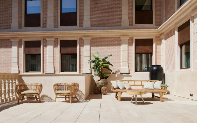 Ansares Hotel