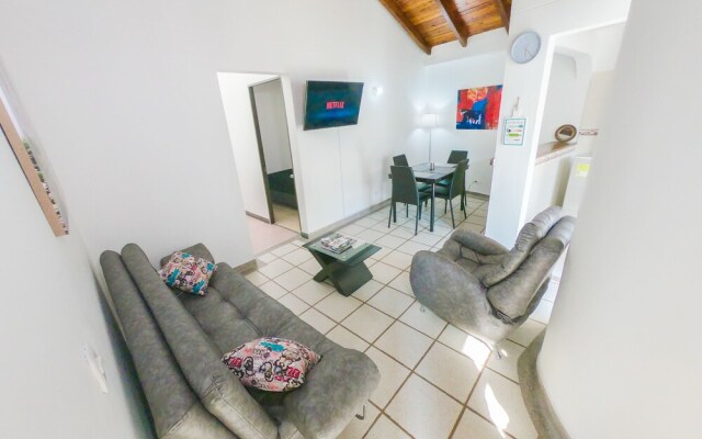 Amplio Apt Circunvalar By Parceros Group