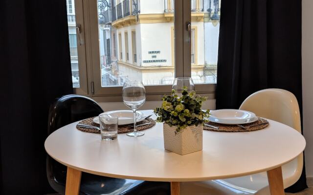 Apartamentos Arc Felix Saenz