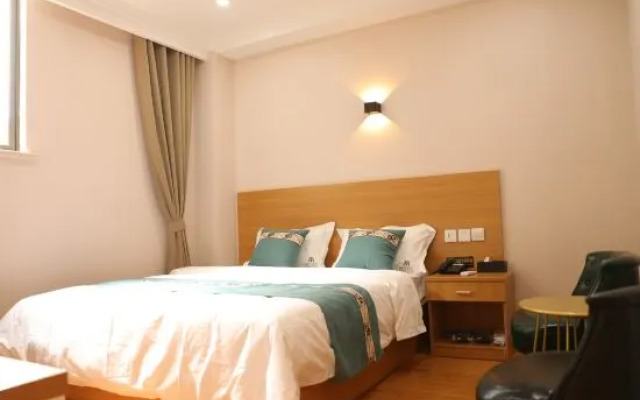 Tonghua Hotel
