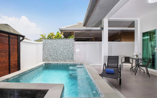 Holiday 2BR Jacuzzi Pool Villa Lancelot3