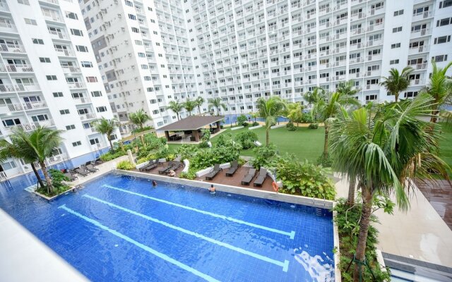 USP Suites at Shore Residences